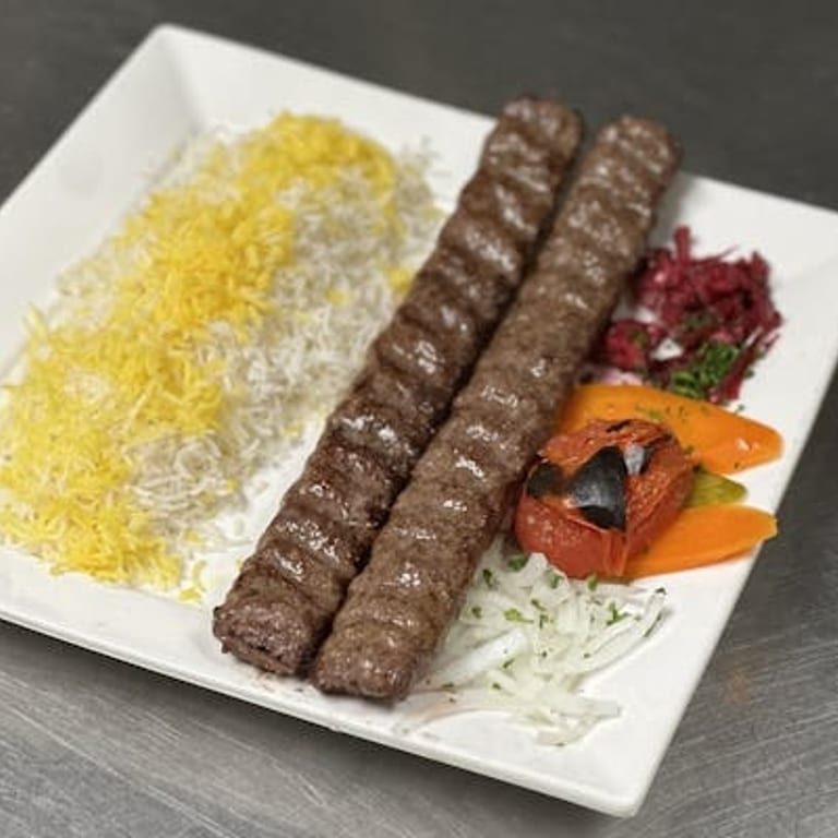 Fresh Salads: Persian, Mediterranean, and Vegetarian Options